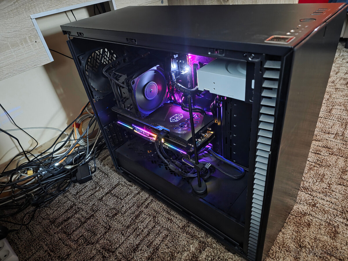 i9 12900k, 64GB RAM, RTX 4080-v záruke, 3x SSD (4,5TB)