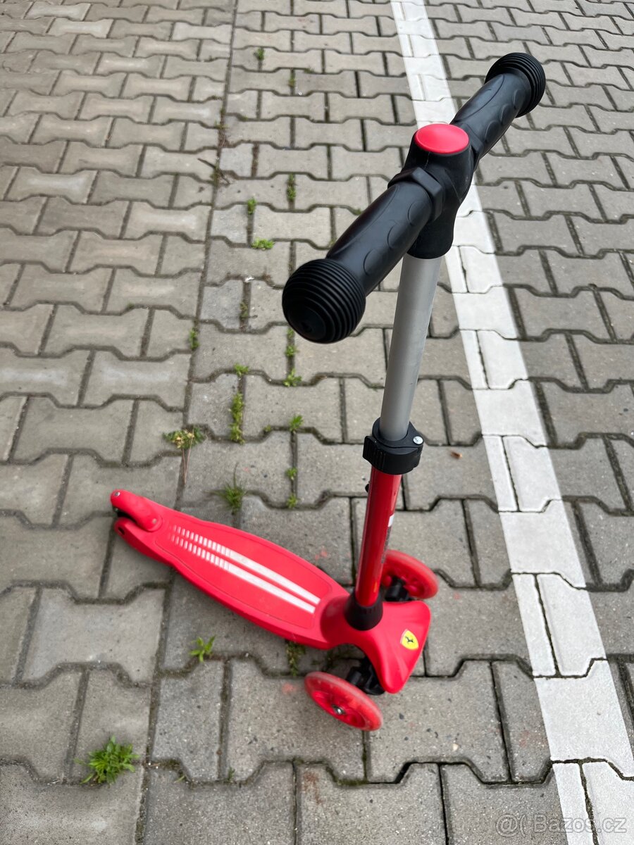 Prodám dětskou koloběžku