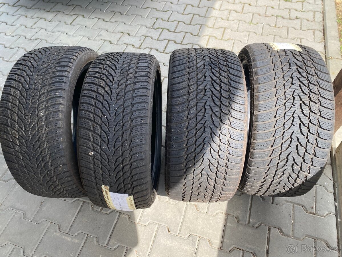 Zimní sada pneu NOKIAN 245/40/19 a 275/35/19