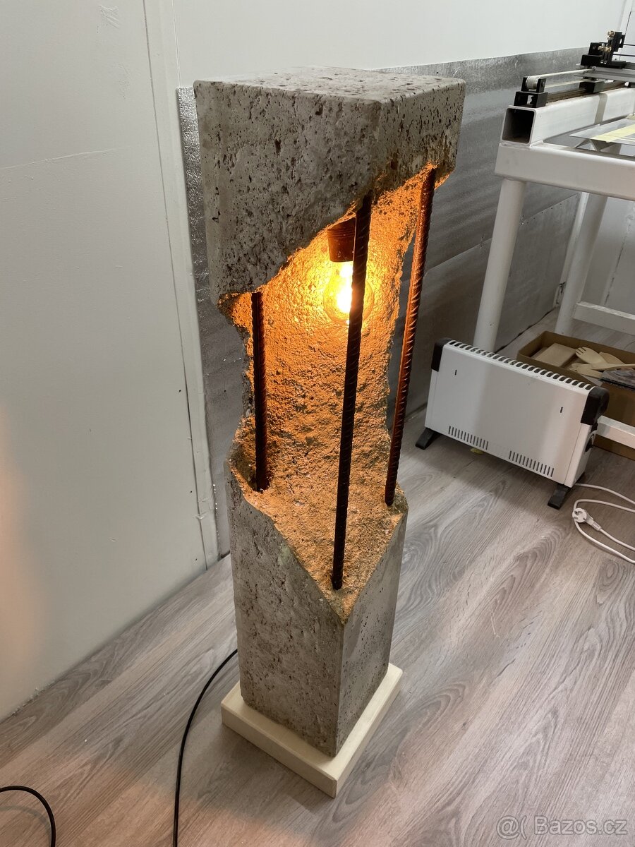 Betonová lampa