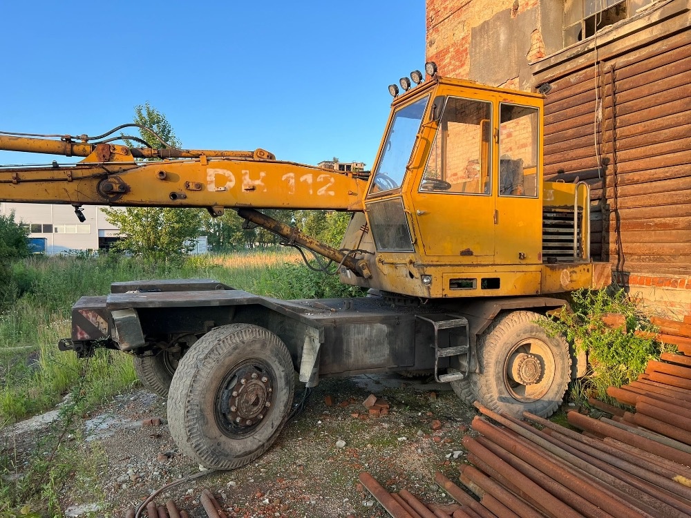 Kolový bagr DH 112 + drapák