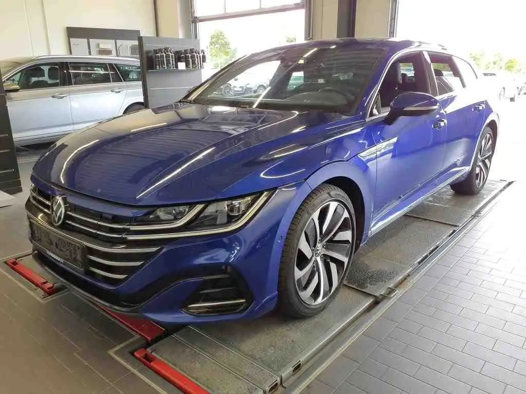 VW Arteon SB 1,4TSI 160kw e-hybrid,tažné,matrix,pano,kamera