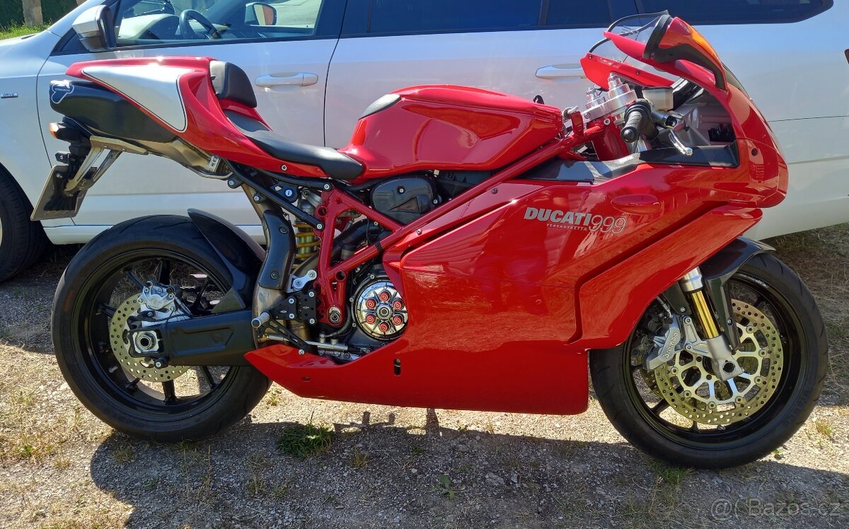 Ducati 749 999