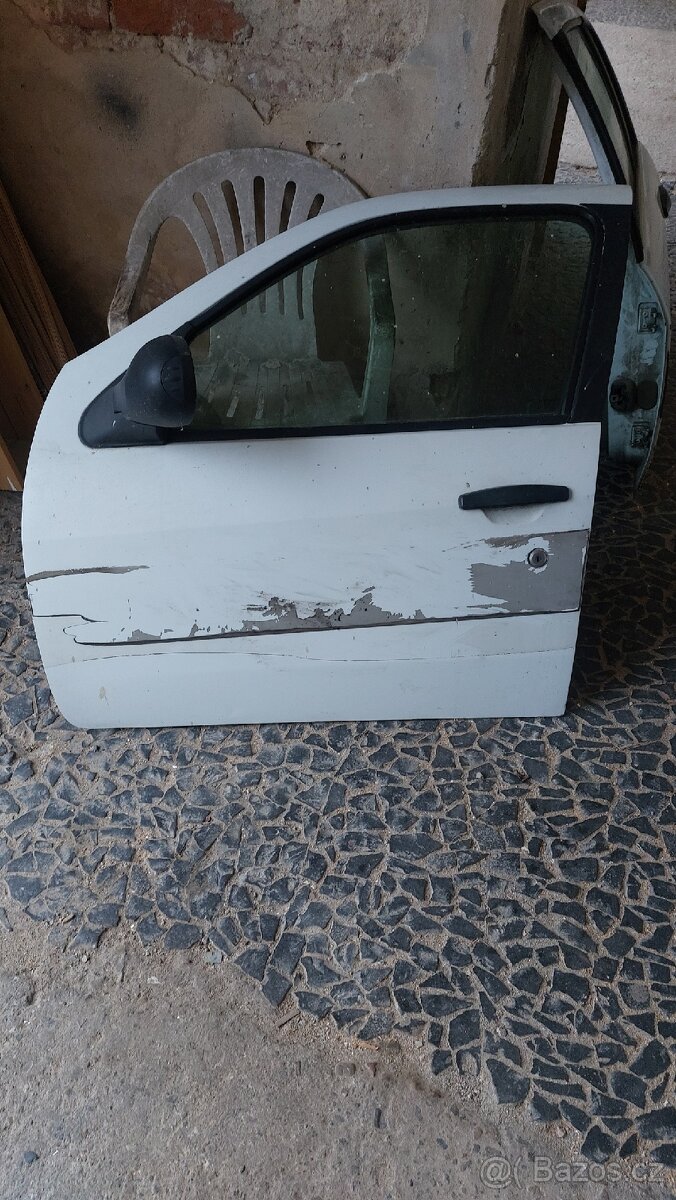 Renault thalia 2 rv 2012 leve predni dvere