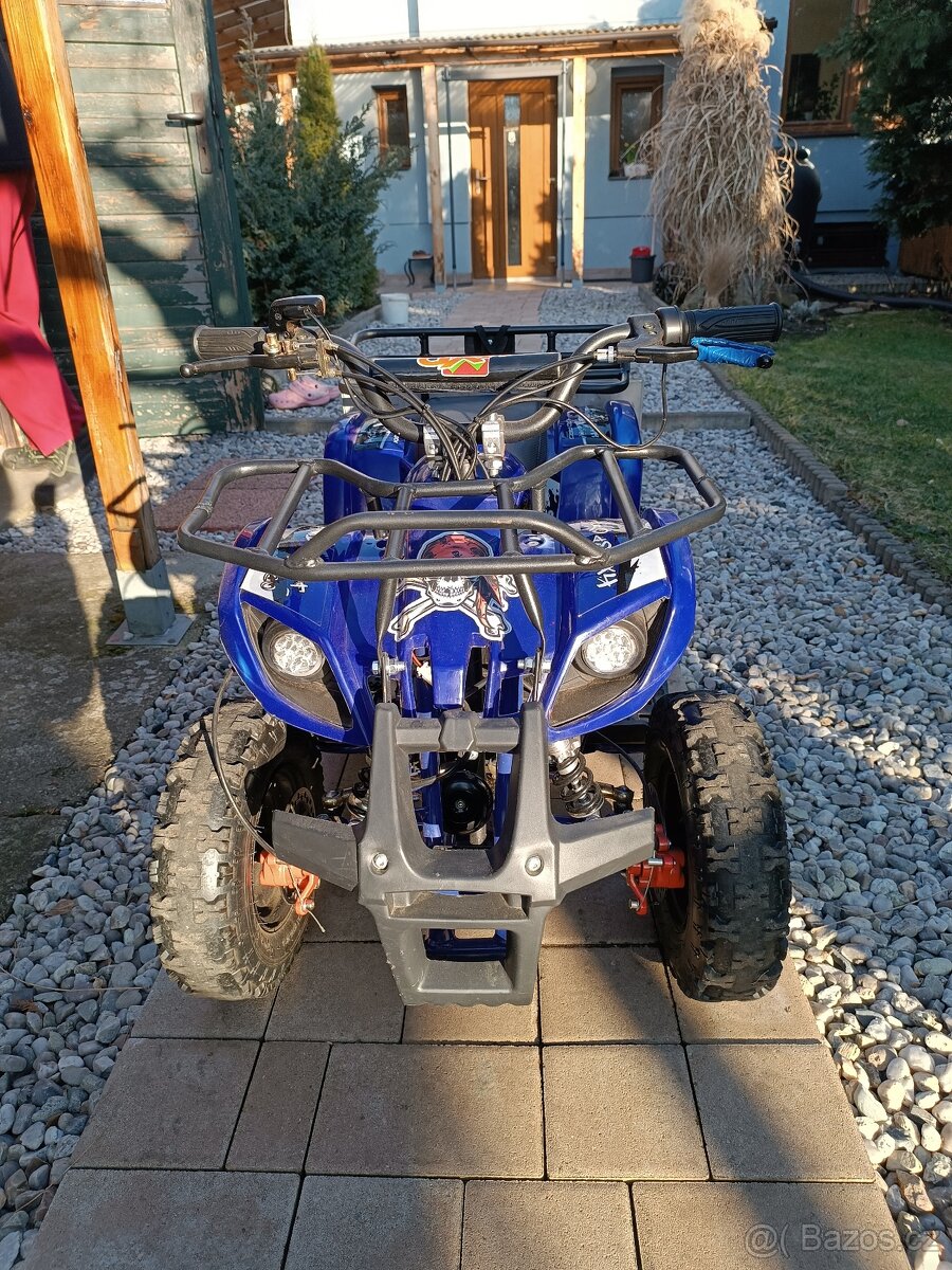 Elektrická čtyřkolka