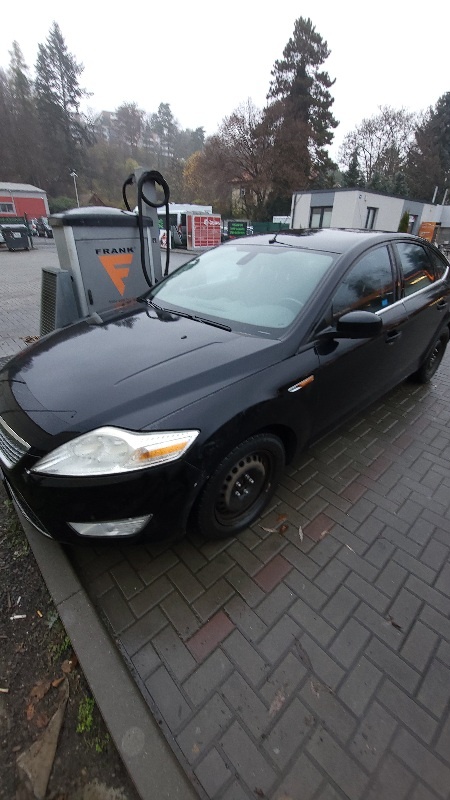 Ford mondeo 2.0 benzin na díly