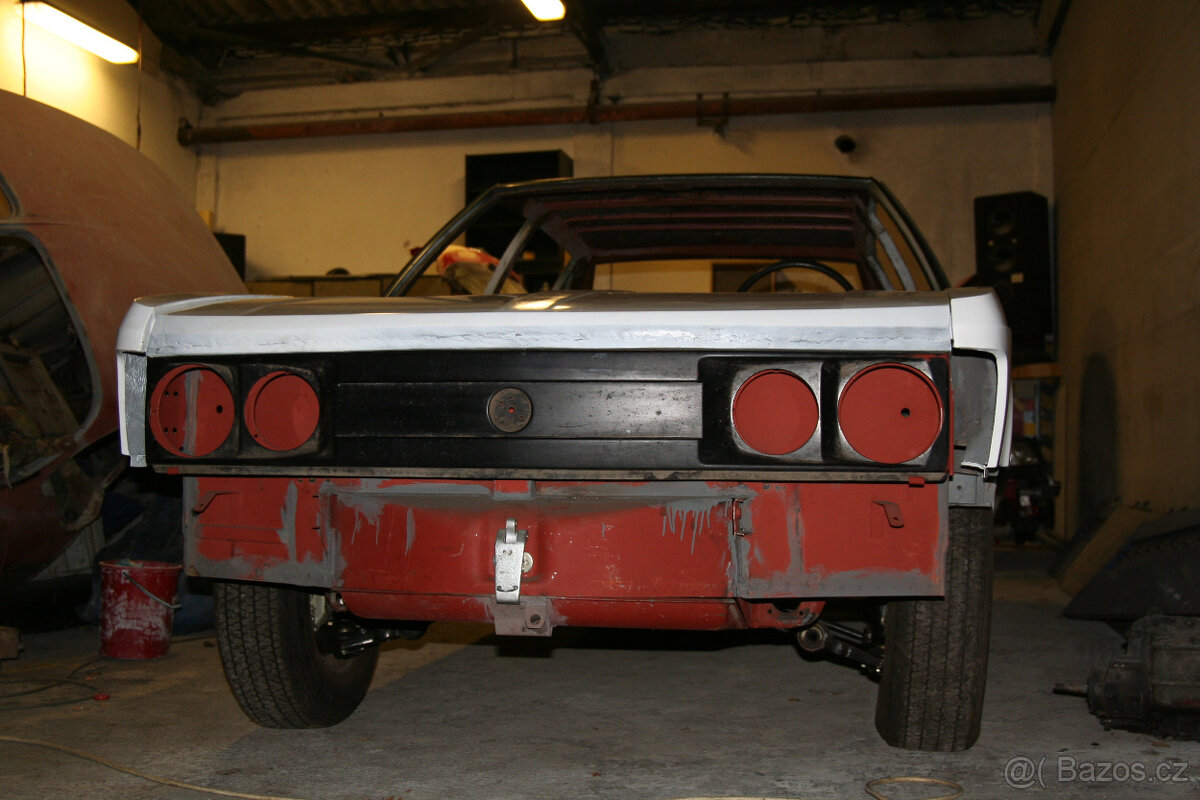 Tatra 613-4 karoserie po opravě