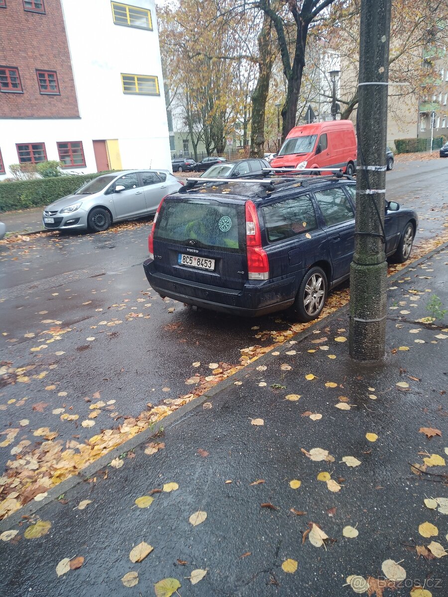 Volvo V 70