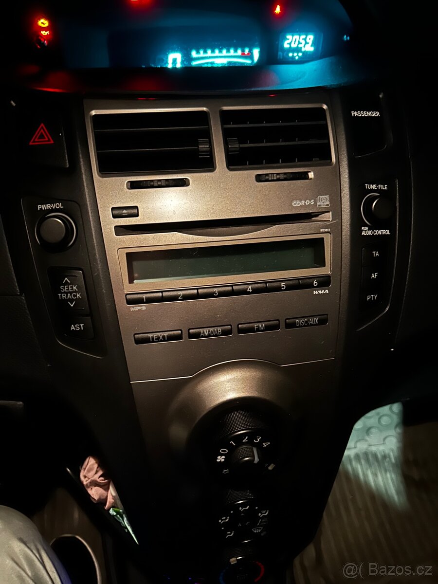 Originální autorádio Toyota Yaris