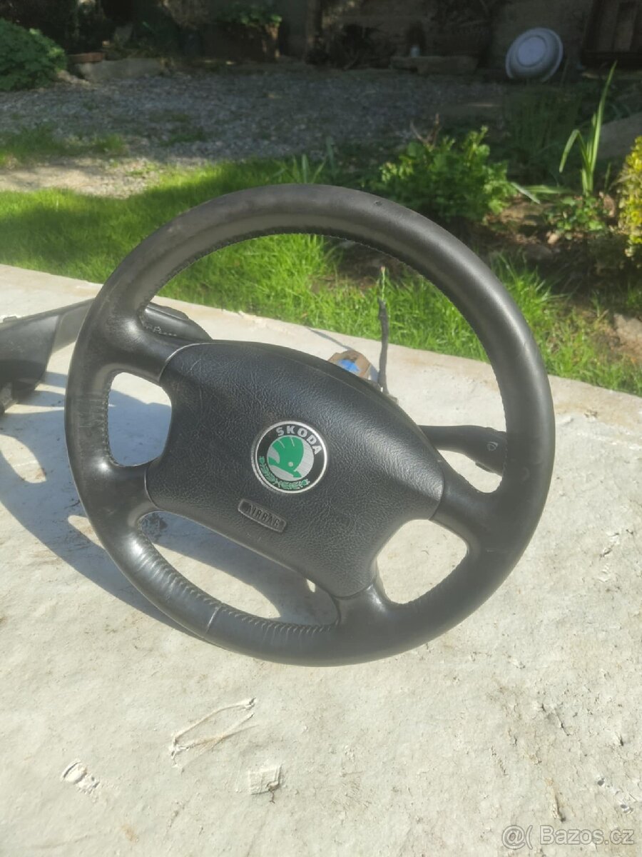Volant Superb 1