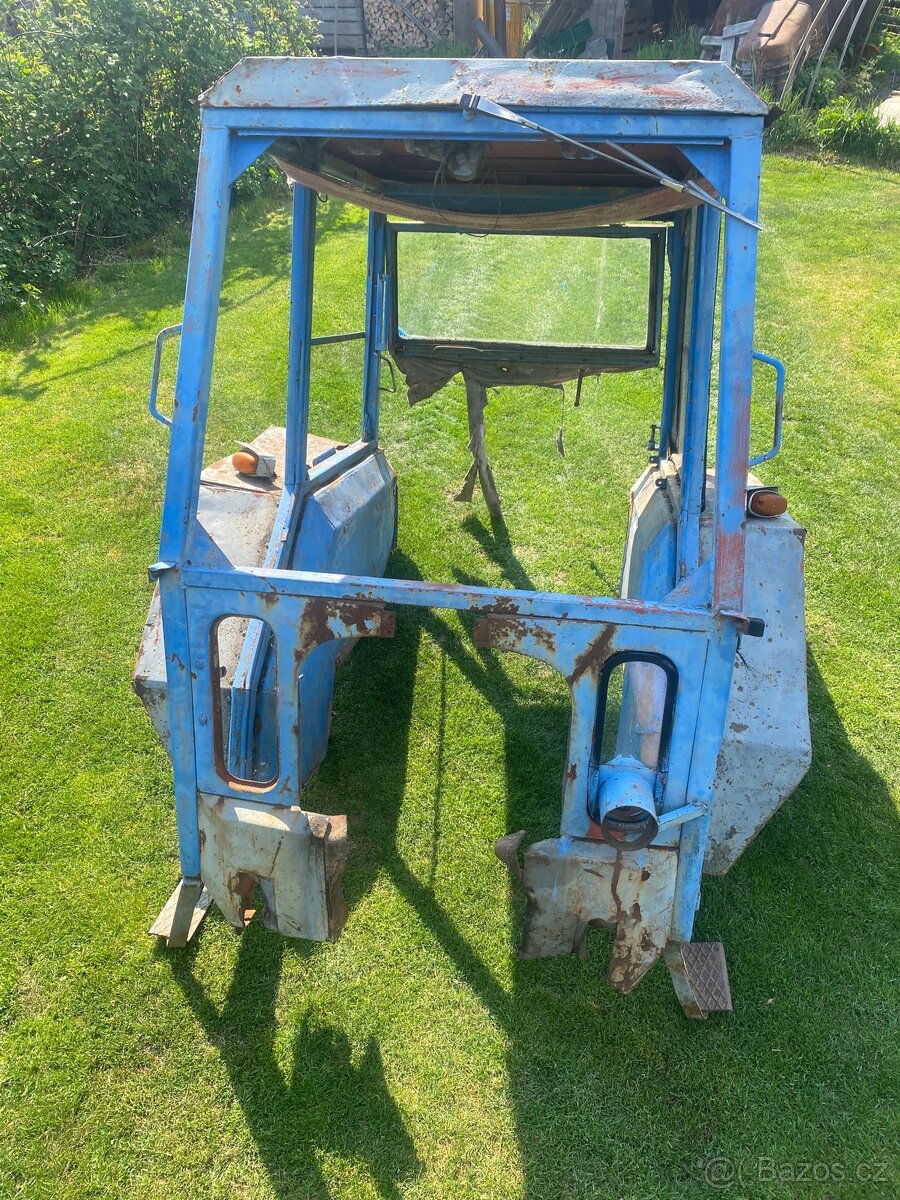 Kabina zetor 3011