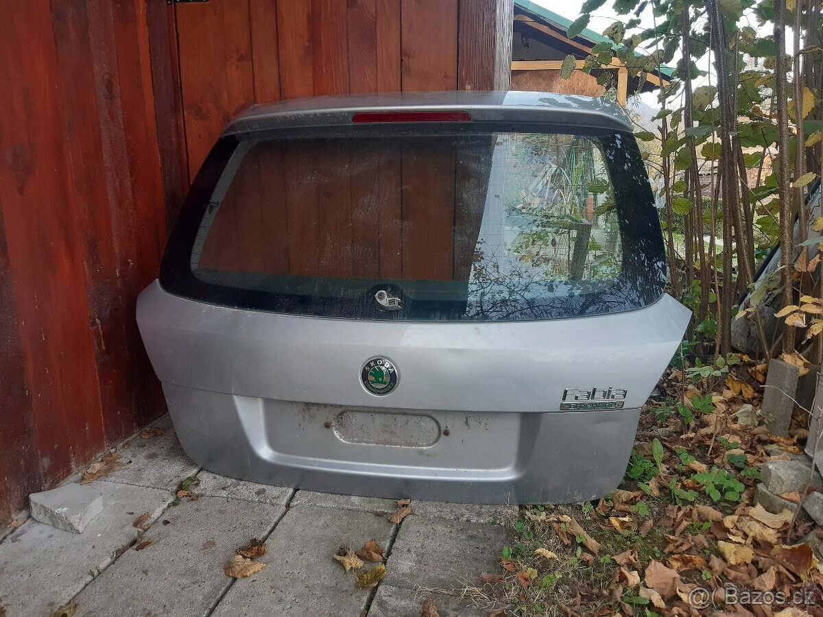 skoda fabia zadna kapota combi