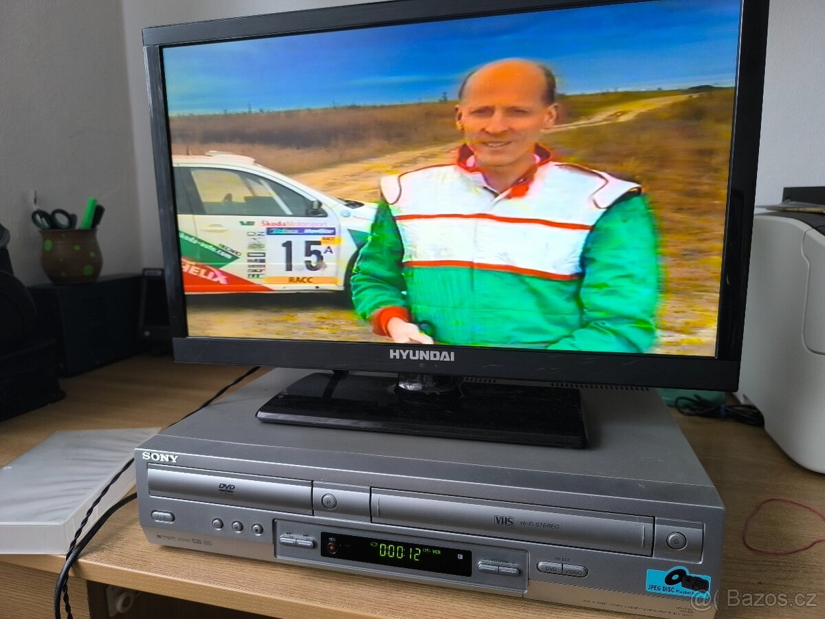 SONY - D910