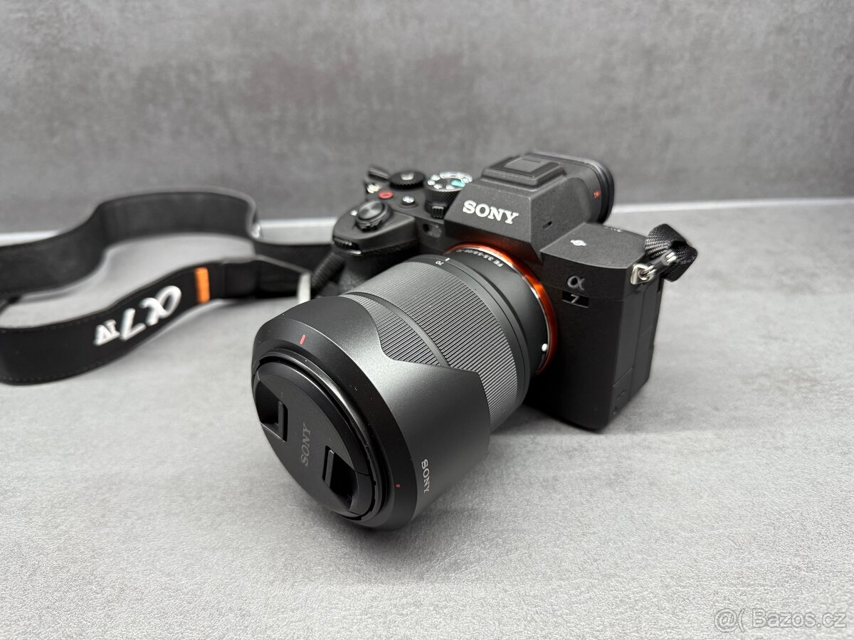Digitální fotoaparát Sony Alpha A7 IV + FE 28-70 mm