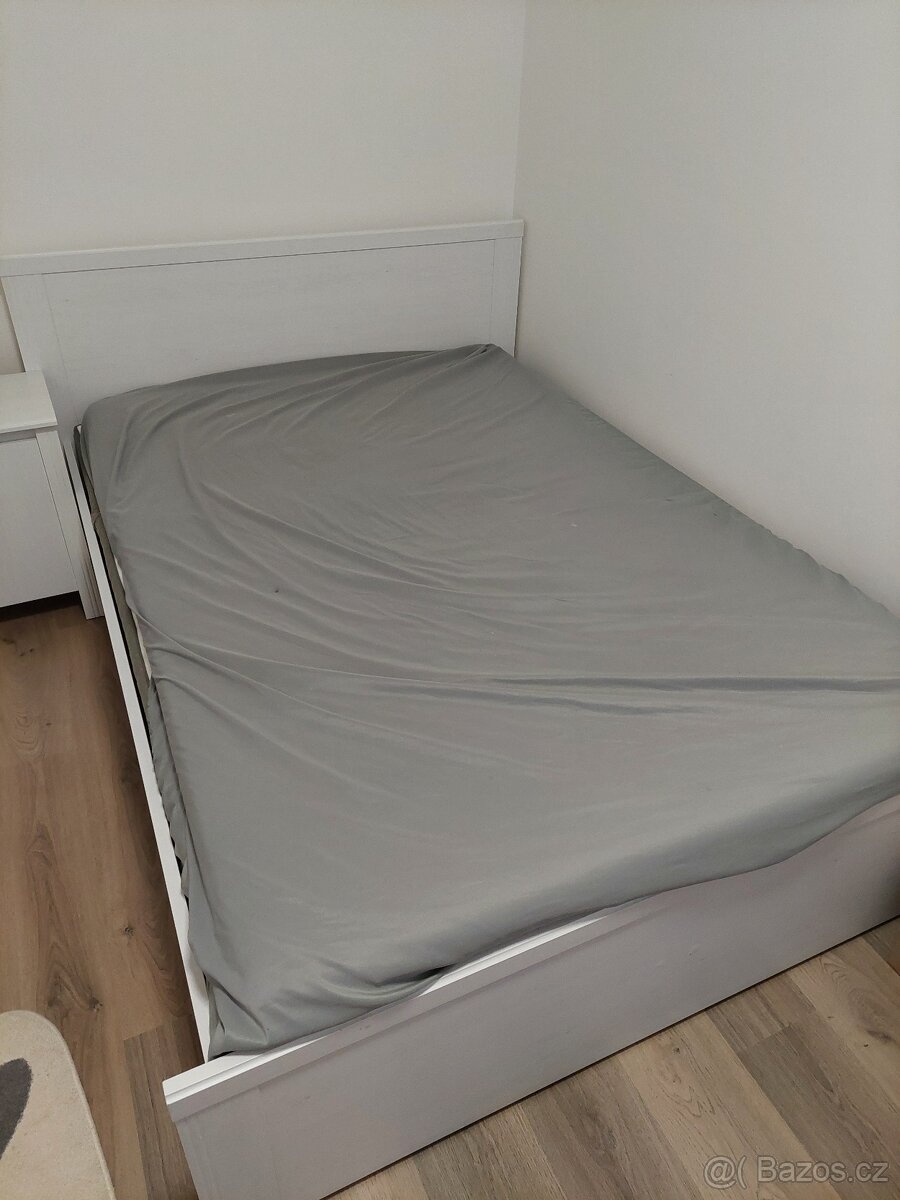 Postel BRUSALI 140 x 200 + noční stolek