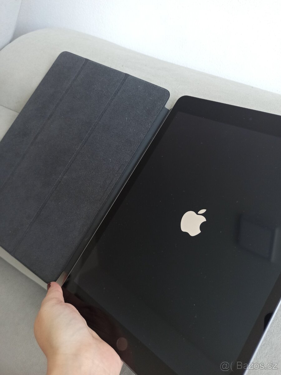 Apple iPad 10.2 (2021)