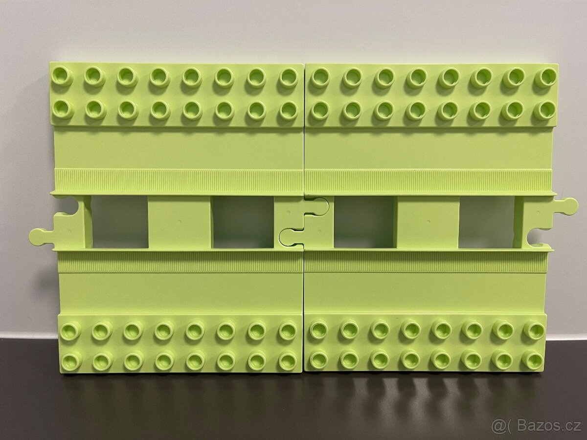 Lego Duplo nástupiště