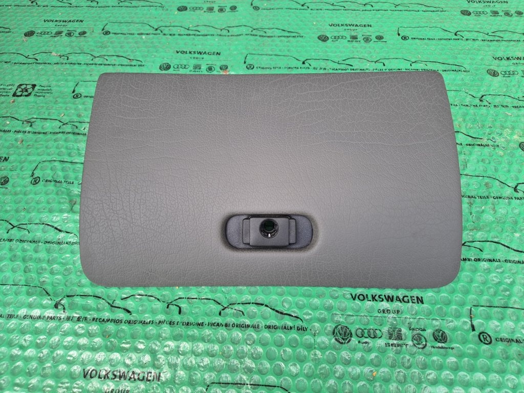 víko přihrádky spolujezdce mistral - šedé VW Polo 6N, Caddy
