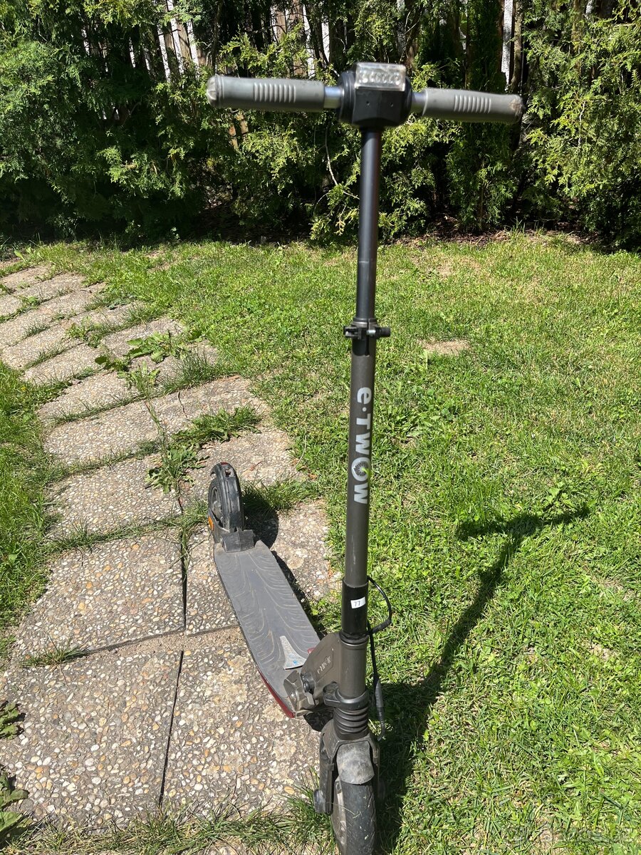 elektrokoloběžka E-Twow Booster ES