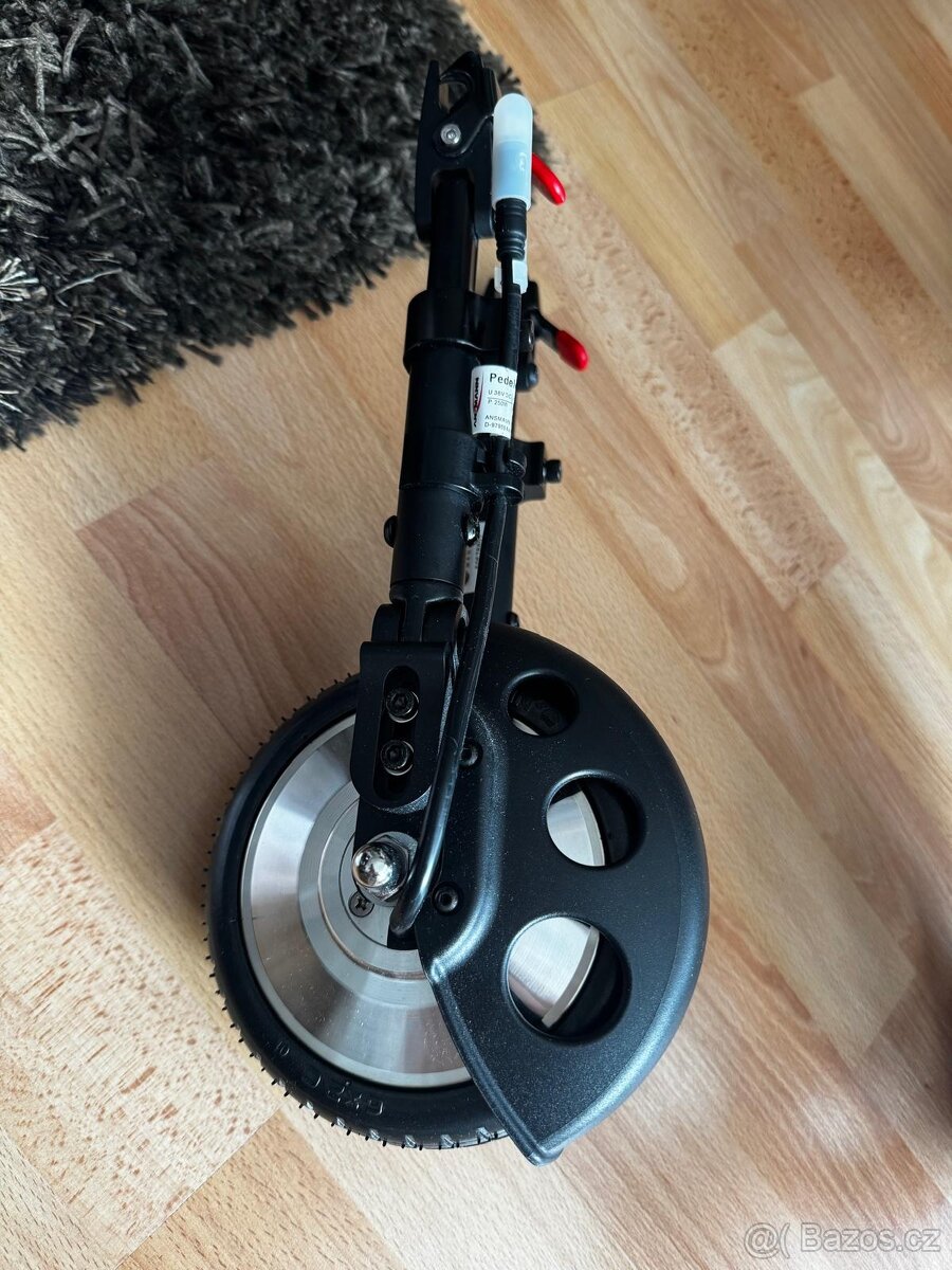 Elektrický přídavný pohon pro doprovod EMPULSE R20