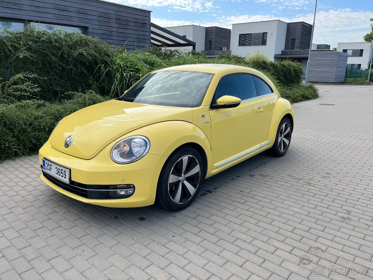 VW Beetle 1,6 TDi 77kw. R-Line Kola Top Stav, servisní kniha