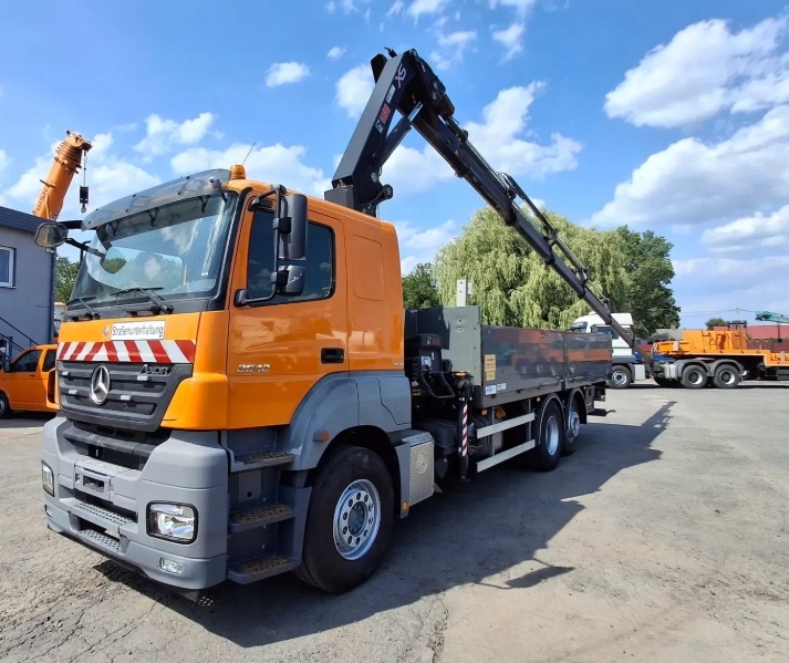 9303 - Mercedes-Benz AXOR 2643 - 6x2 - Valník + HR-HIAB 211