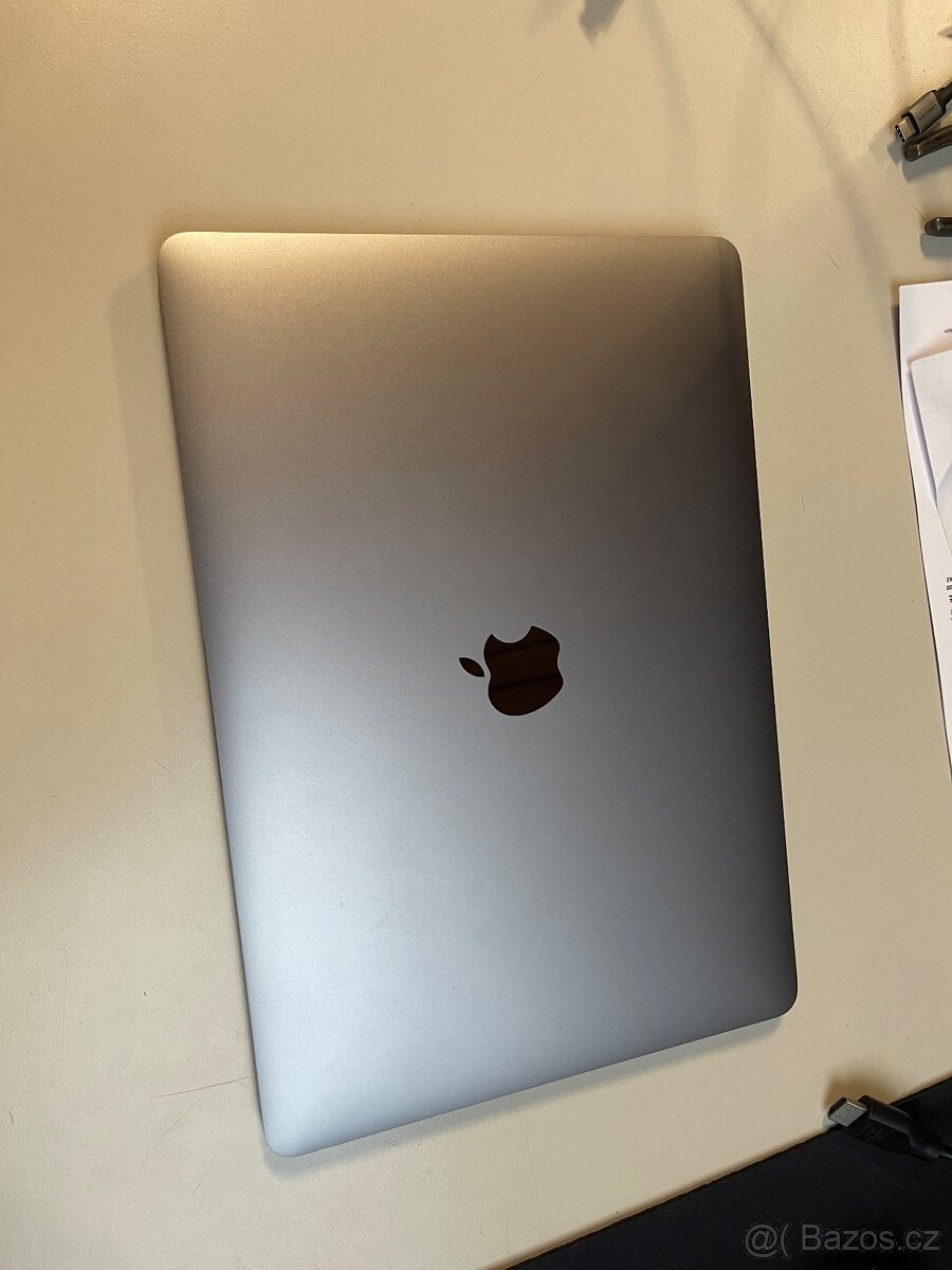Macbook pro 13 model 2019