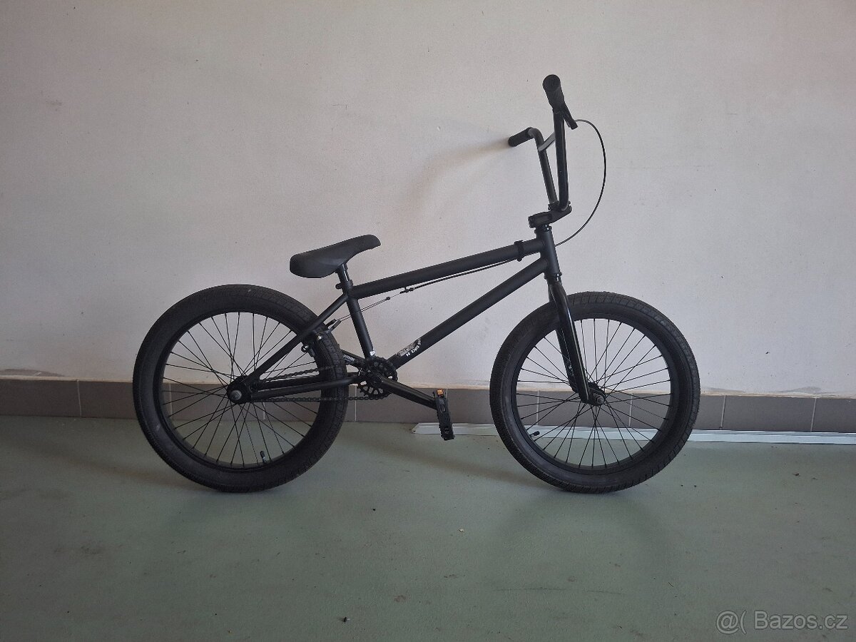 KINK BMX KOLO 2023 CURB MATTE MIDNIGHT BLACK