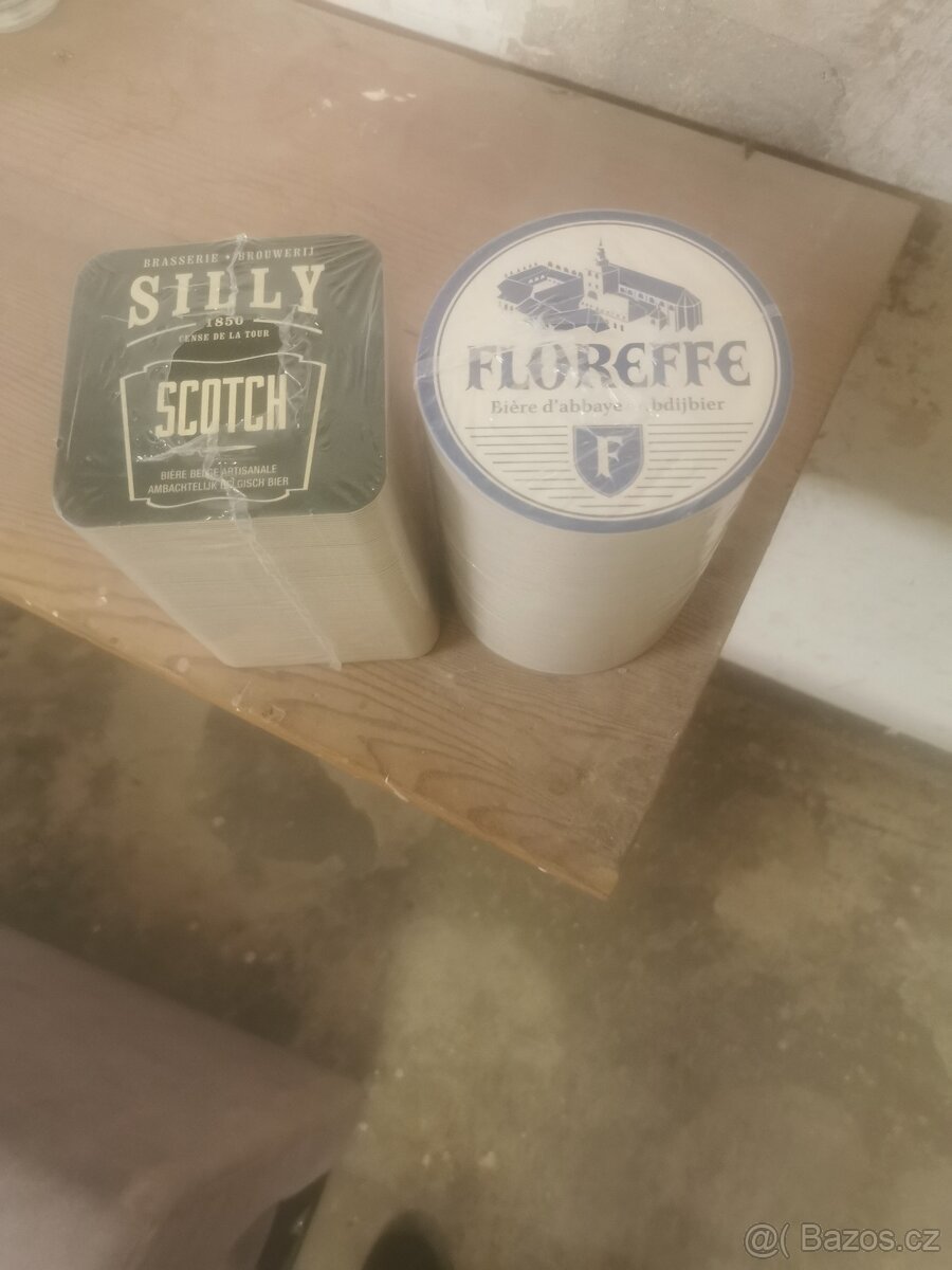 Pivní tácky
