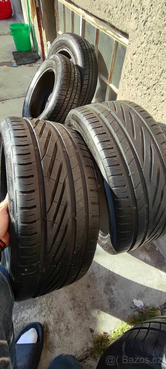 Prodám 2ks Uniroyal-225/40 R18-letní-4-5mm