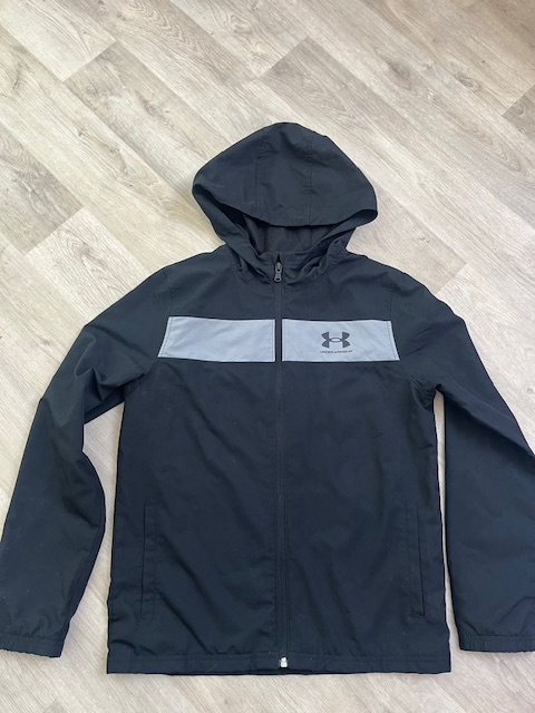Jarní bunda Under Armour vel. 158