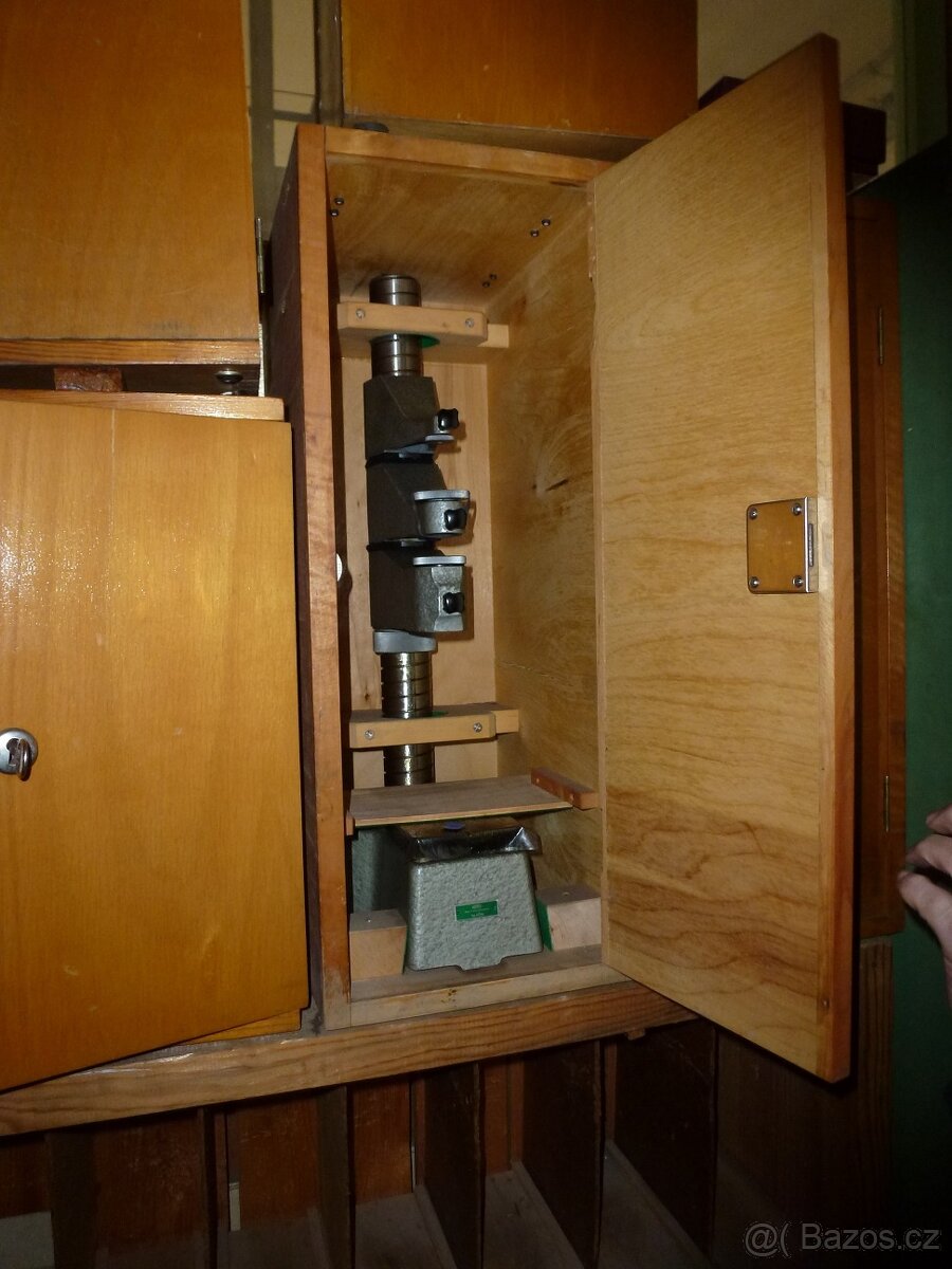 měřící stojan na měřidla