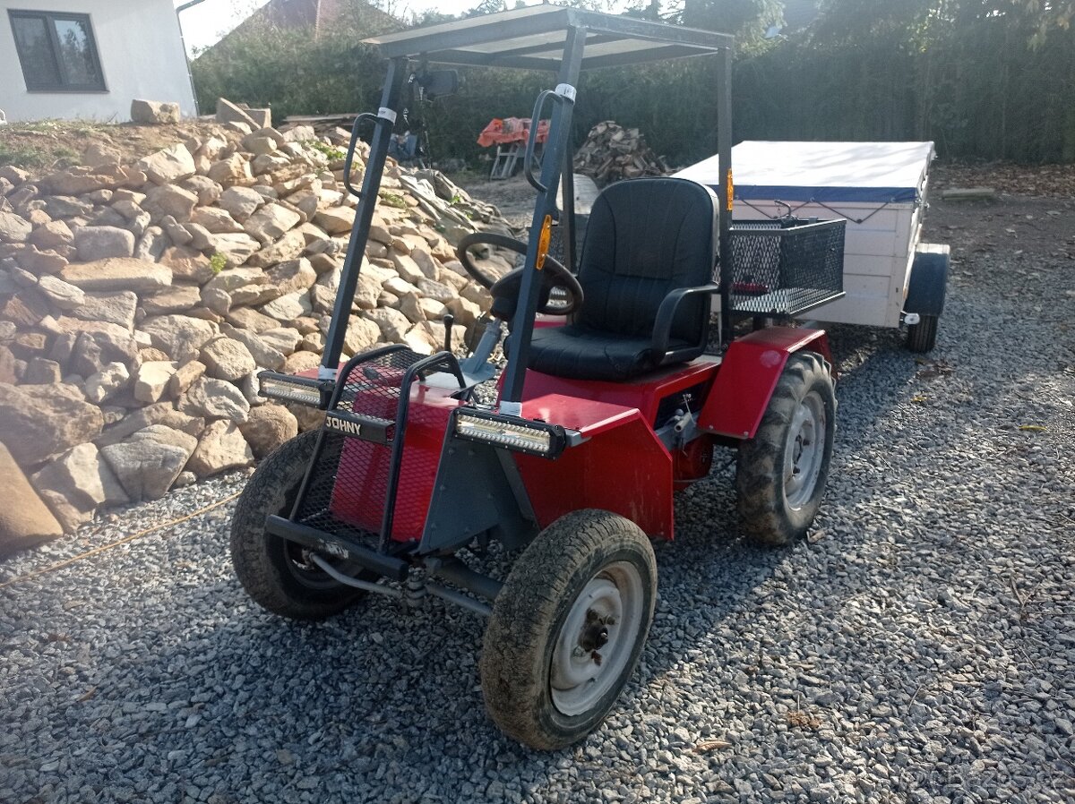 Traktor, traktůrek