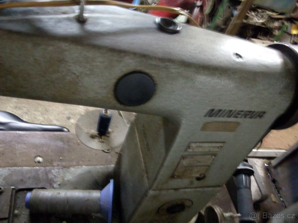 Prodam  prumyslovy šici stroj minerva