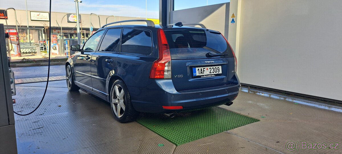 Volvo v50 d5