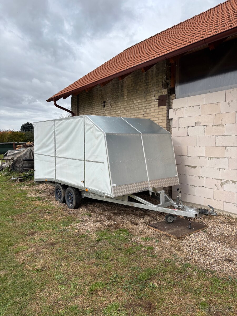 Přívěsný vozík dvouosý