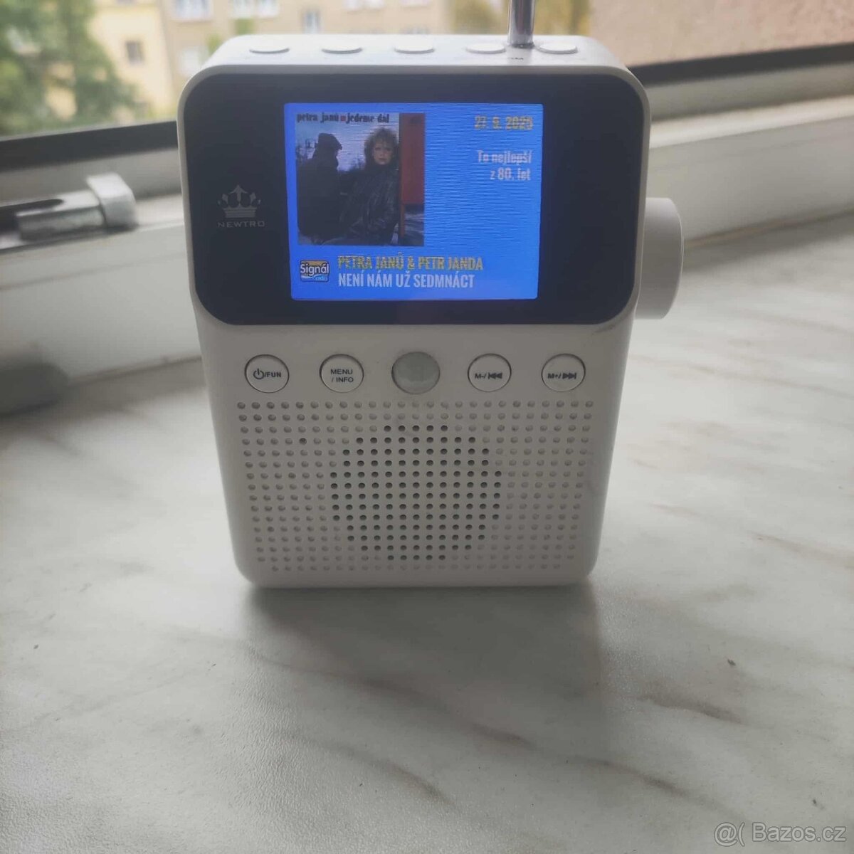 Prodam radio z dab plus visilanim
