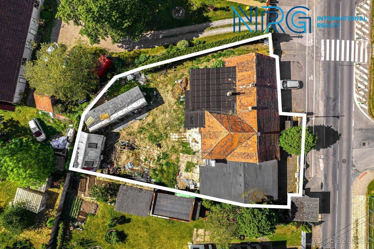 Prodej domu vhodný pro mini-developerský projekt, Hradec Krá