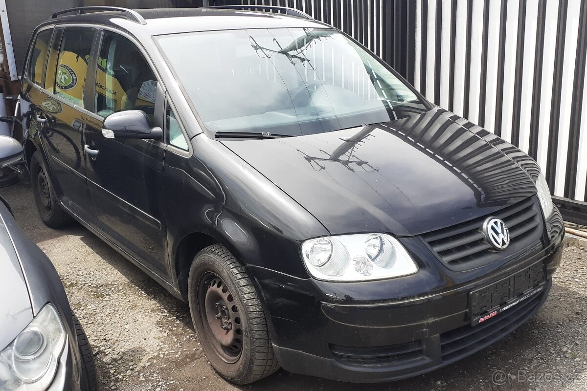 Prodám vůz značky Volkswagen Touran r.v. 2005 na ND
