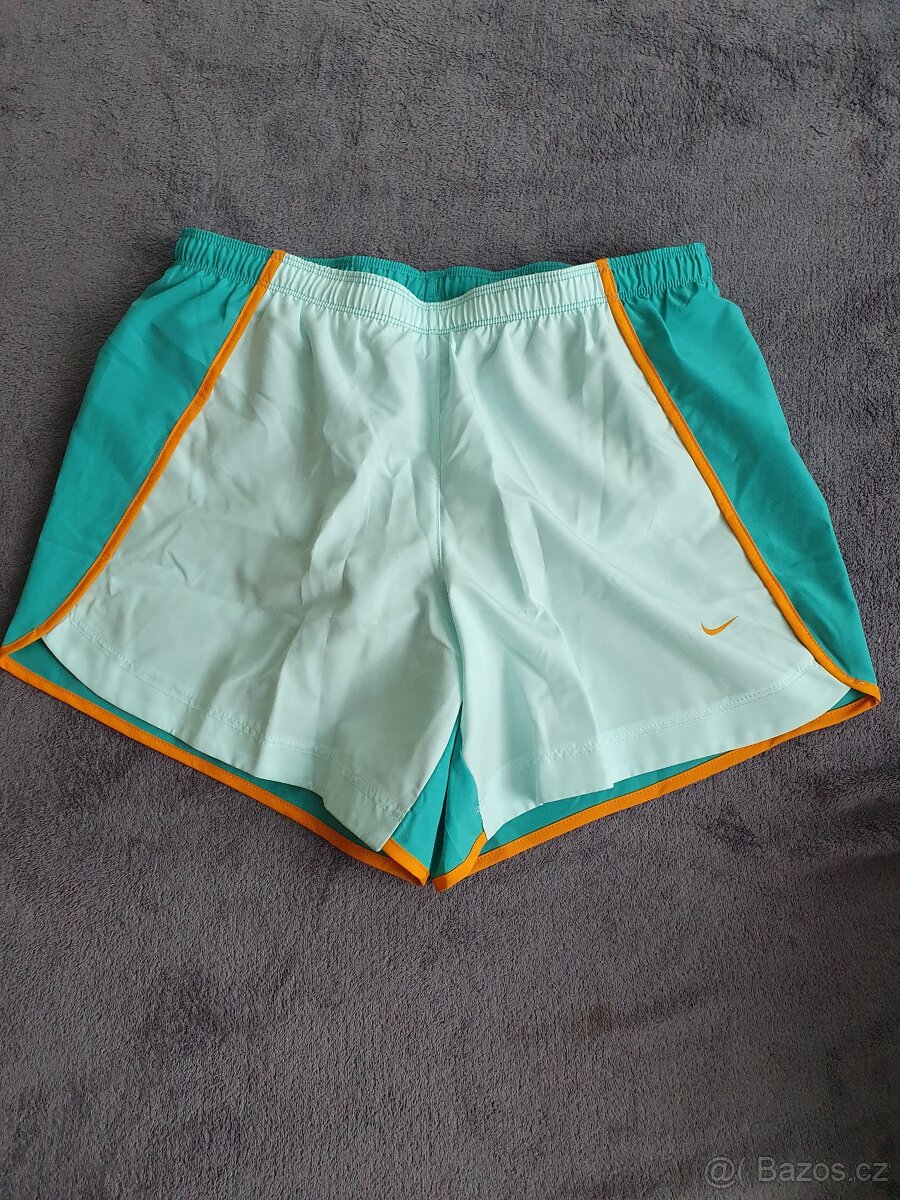 Kraťasy NIKE