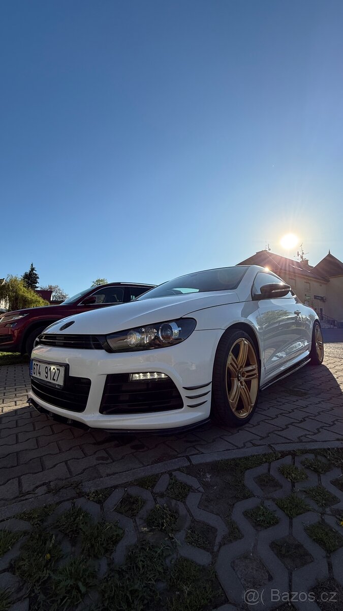 Volkswagen Scirocco R 2.0 195kw