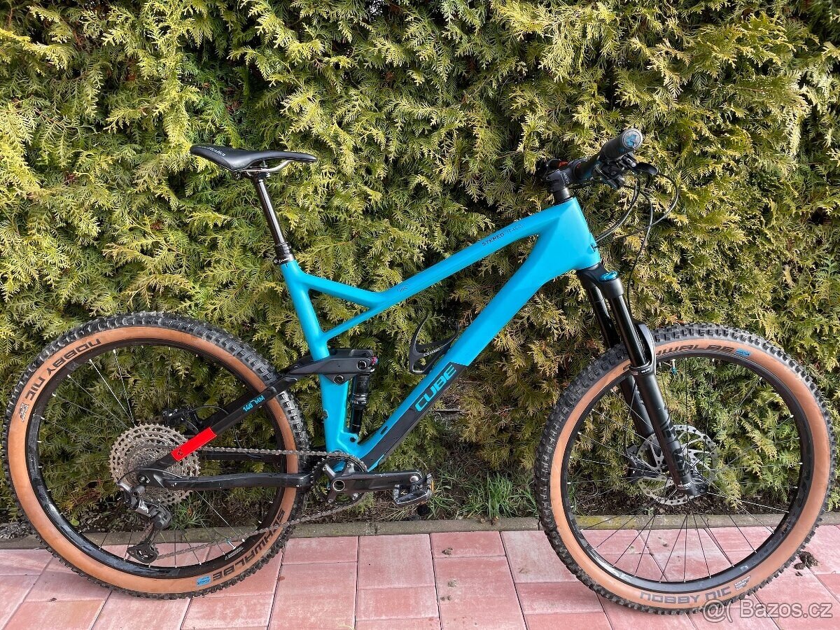 Prodám celoodpružené kolo CUBE STEREO 140 HPC RACE 2021