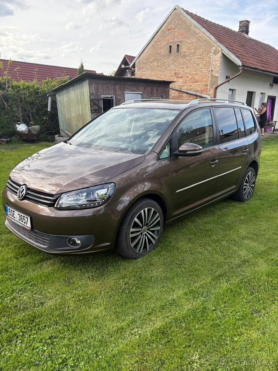 VW Touran Highline 2.0 TDI 7mist,Webasto,bixenony