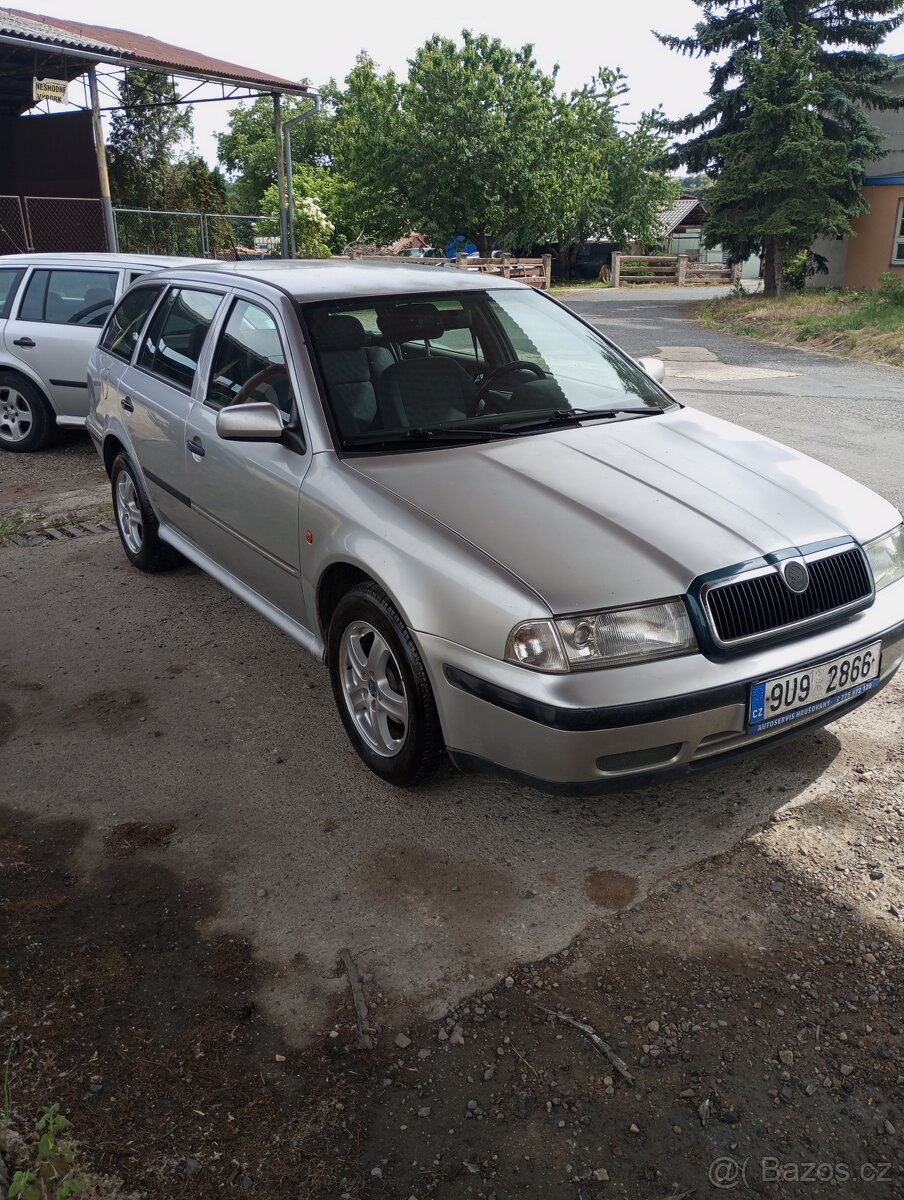 Škoda Octavia Combi 1.6. 74 kw RV. 1999