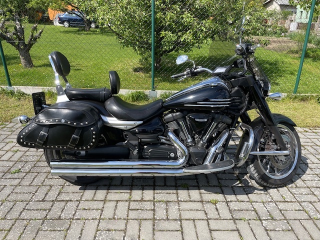 Yamaha XV1900 Midnight Star
