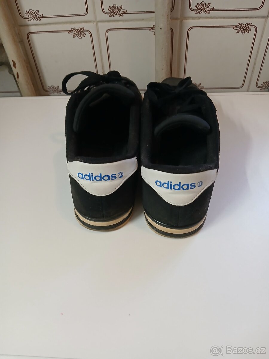 Adidas ,velikost 44