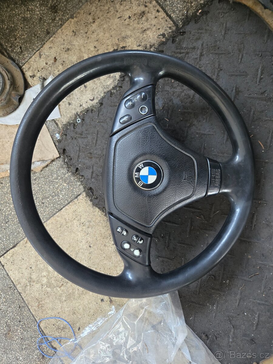 E46 volant