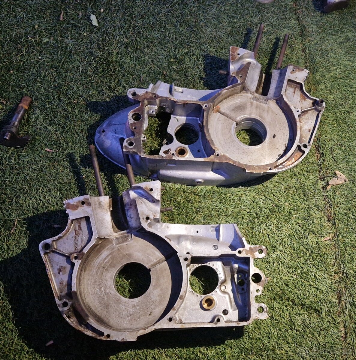 Jawa 250 pérák