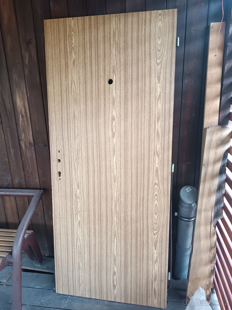 Vchodové dveře pravé 80cm