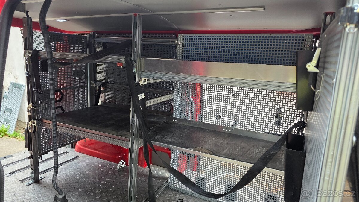 Dílenská vestavba do dodávky HILTI MQ-21 a  syncro - system